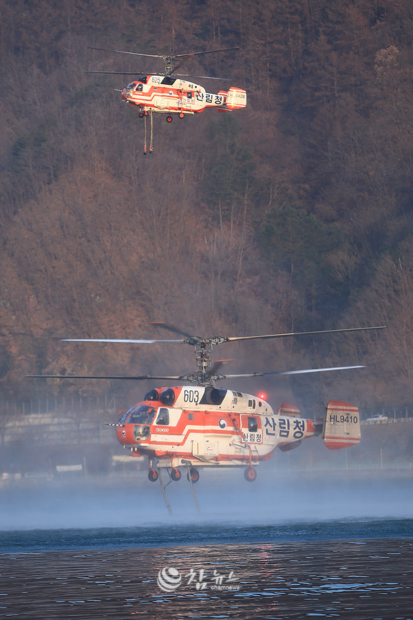 산불 진화헬기. (자료사진 ⓒ참뉴스)