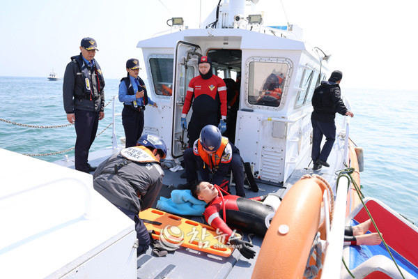 동해지방해양경찰청은 2일 묵호파출소 관내 하평해변에서 인명구조 역량 강화를 위한 현장 훈련을 전개했다. (사진=동해지방해양경찰청 제공)